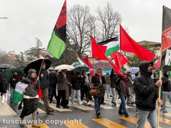 Viterbo - La manifestazione pro Palestina e contro il 41 bis
