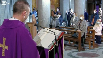 La messa al Duomo per i 750 anni del Conclave