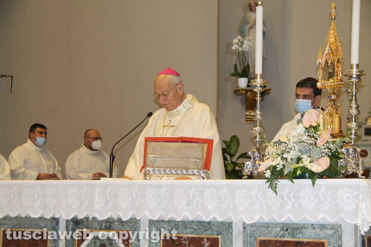 La messa dei facchini a Santa Rosa