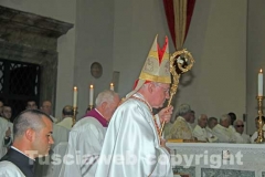 La messa solenne in onore di santa Rosa
