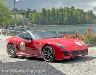 Marta - La Mille miglia sfreccia sul lago di Bolsena