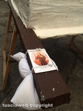 La minimacchina multietnica a san Faustino