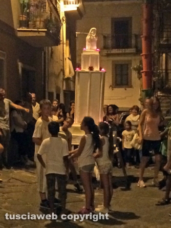 La minimacchina multietnica a san Faustino