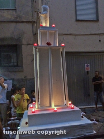 La minimacchina multietnica a san Faustino