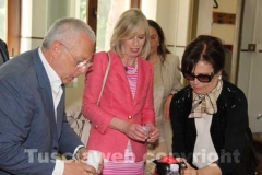 Pausa caffè per la ministra Giannini