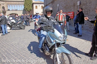 La motobenedizione in piazza San Lorenzo