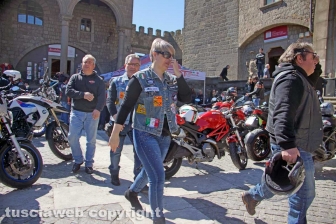 La motobenedizione in piazza San Lorenzo