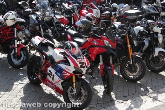 La Motobenedizione in piazza san Lorenzo