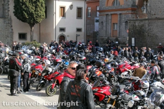 La Motobenedizione in piazza san Lorenzo