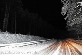 La neve di notte sui Cimini
