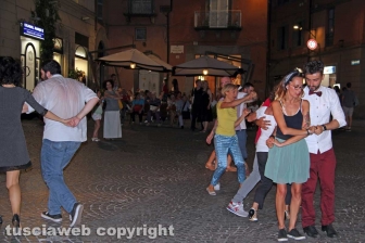 La notte in saldo