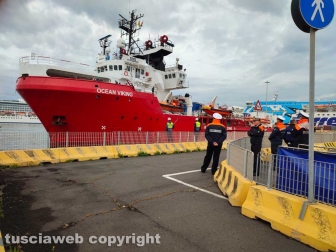 Civitavecchia - La Ocean Viking in porto