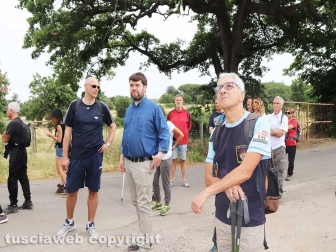 Viterbo - La passeggiata organizzata dalla Provincia per valorizzare il parco dell'Arcionello