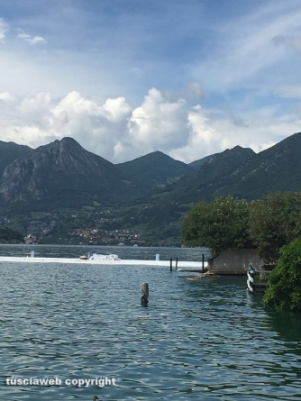 La passerella sul lago d\'Iseo