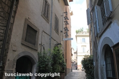 Viterbo - La pedana del ristorante andata a fuoco