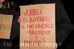 Anche gli infermieri in protesta
