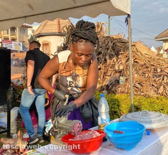 La porchetta di Vasanello in Camerun
