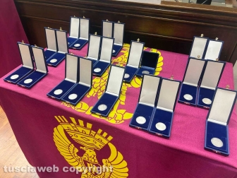 La premiazione dei poliziotti in pensione