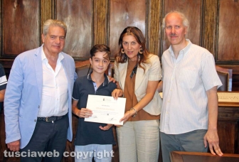 Viterbo - Consegna degli attestati del mercatino dei ragazzi
