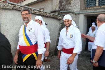 La preparazione del corteo storico