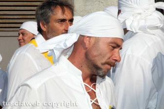 La preparazione del corteo storico