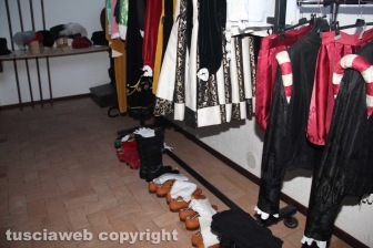 La preparazione del corteo storico