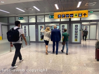 La presentazione del maxischermo a Fiumicino