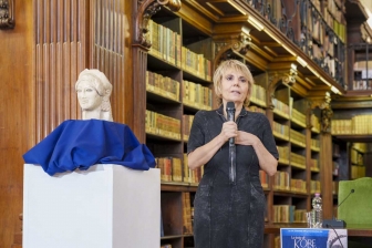 La presentazione della testa di Kore scoperta a Vulci