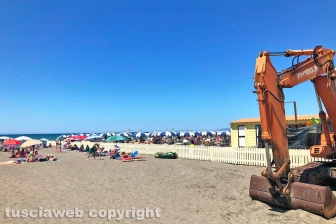 Prima domenica d'estate a Tarquinia lido