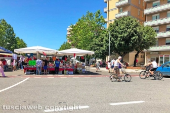 Prima domenica d'estate a Tarquinia lido