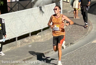 Viterbo - La prima Half Marathon - L'arrivo - Raffaele Mastrolorenzo, secondo classificato