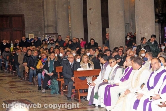 La prima messa del vescovo Piazza