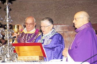 La prima messa del vescovo Piazza