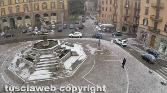 Neve nella zona di piazza della Rocca vista col drone