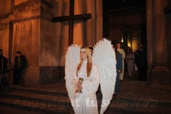 Le immagini della suggestiva processione a Bagnaia