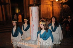 Le immagini della suggestiva processione a Bagnaia