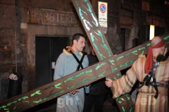 Le immagini della suggestiva processione a Bagnaia