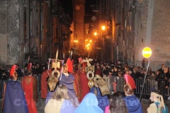 Le immagini della suggestiva processione a Bagnaia