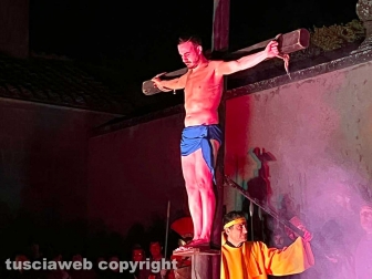 Bagnaia - Venerdì santo - La processione del Cristo morto