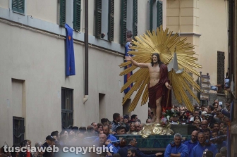 Tarquinia - La processione del Cristo risorto