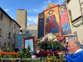 Viterbo - La processione del Santissimo Salvatore