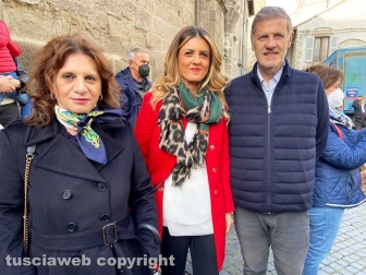 Viterbo - I candidati a sindaco Allegrini, Troncarelli e Ubertini alla processione del Santissimo Salvatore