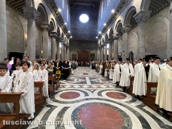 Viterbo - La messa in vista del Corpus domini