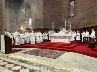 Viterbo - La messa in vista del Corpus domini