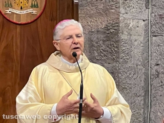 Viterbo - La messa in vista del Corpus domini - Il vescovo Piazza