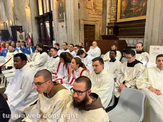 Viterbo - La messa in vista del Corpus domini