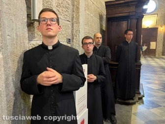 Viterbo - La messa in vista del Corpus domini