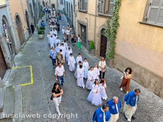 Viterbo - La processione pre le vie del centro in vista del Corpus domini