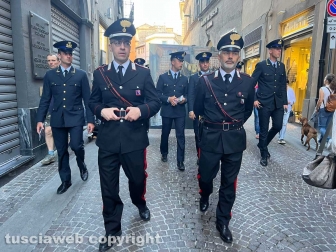 Viterbo - La processione pre le vie del centro in vista del Corpus domini