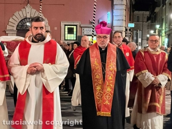 Civita Castellana – La processione del Venerdì santo - Il vescovo Marco Salvi